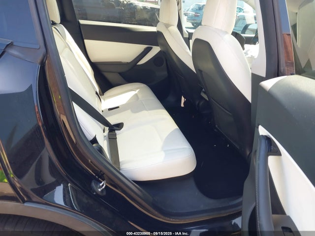 2020 TESLA MODEL Y 5YJYGDEE5LF046469 Photo 7