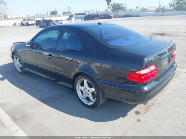 2002 MERCEDES-BENZ CLK 430 WDBLJ70G22F200540 Photo 2