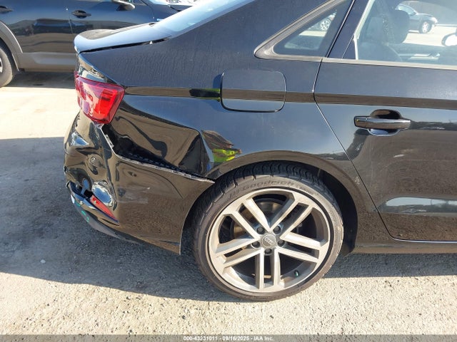 Audi 2017 2017 WAUAUGFF1H1044105 Image 17