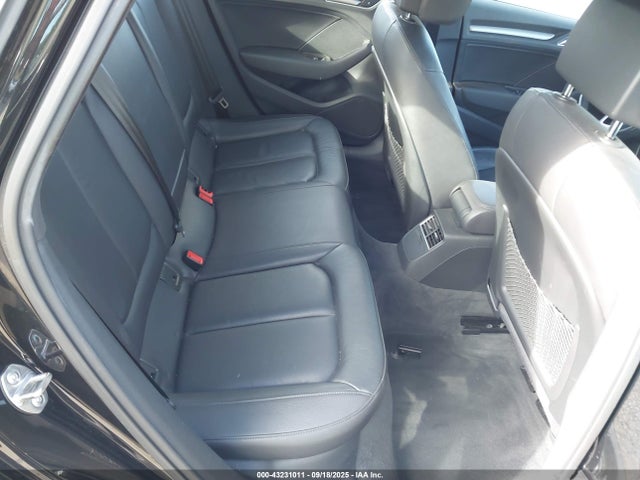 2017 AUDI A3 WAUAUGFF1H1044105 Photo 7