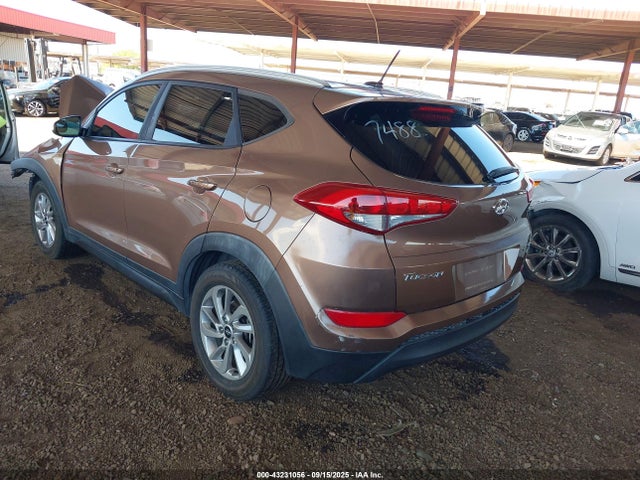KM8J33A48GU160561 Hyundai Tucson