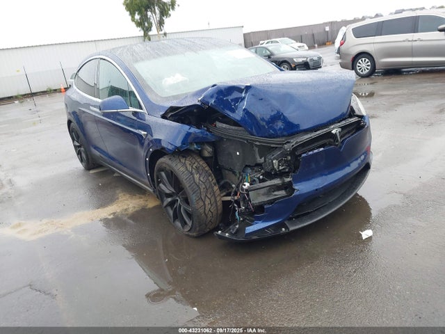 2017 TESLA MODEL X 5YJXCBE22HF053713 Photo 0