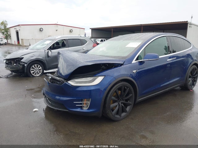 2017 TESLA MODEL X 5YJXCBE22HF053713 Photo 5