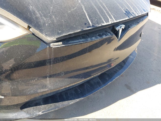 2021 Tesla Model S Plaid Tri Motor All-wheel Drive მანქანა იყიდება აუქციონზე, vin: 5YJSA1E61MF451180, აუქციონის ნომერი: 43231128