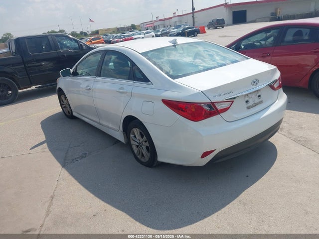 5NPEB4AC3EH871369 Hyundai gamma