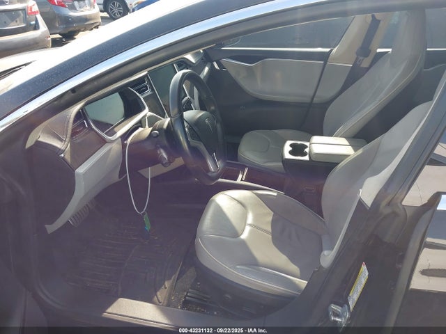 2013 TESLA MODEL S 5YJSA1DP5DFP05578 Photo 4