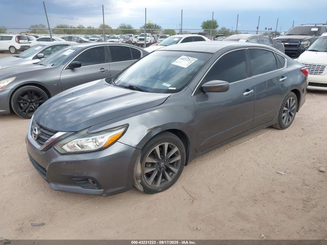 Nissan 2016 2016 1N4AL3AP7GC264405 Image 2