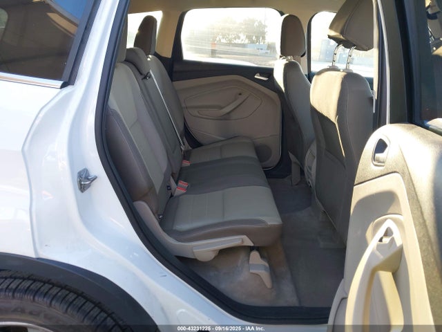 1FMCU0G78GUB99334 Ford 2016