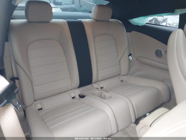 43231393 :رقم المزاد ، WDDWJ8EB0KF856033 vin ، 2019 Mercedes-benz C 300 4matic مزاد بيع