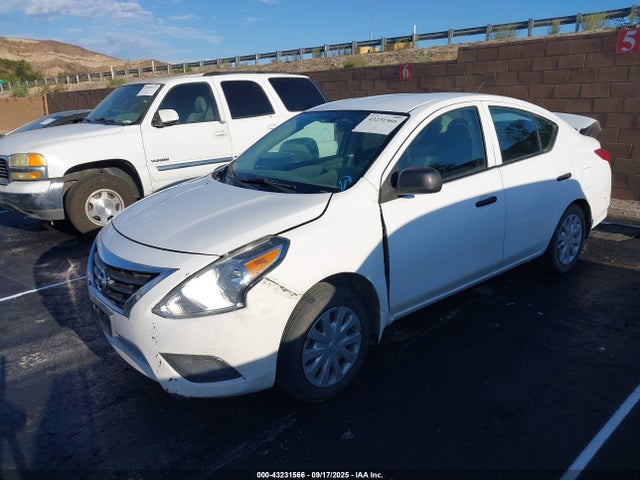 3N1CN7AP0FL906831 Nissan 2015
