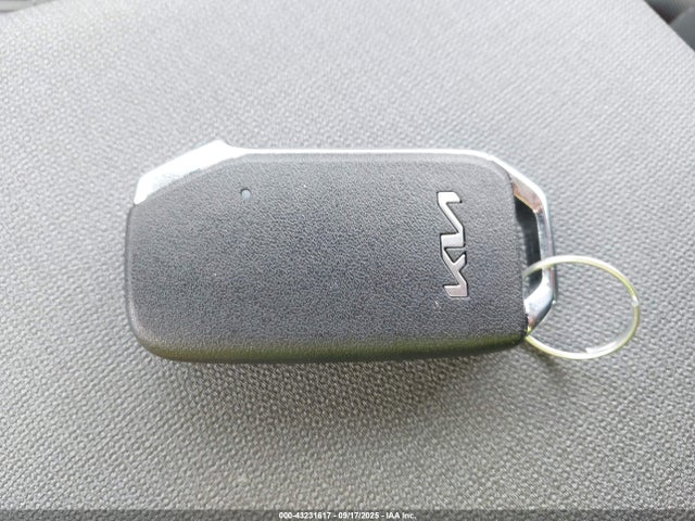 KIA EV6 2024 KNDC3DLC7R5209740 Image 11