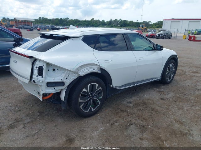 KIA EV6 2024 KNDC3DLC7R5209740 Image 4
