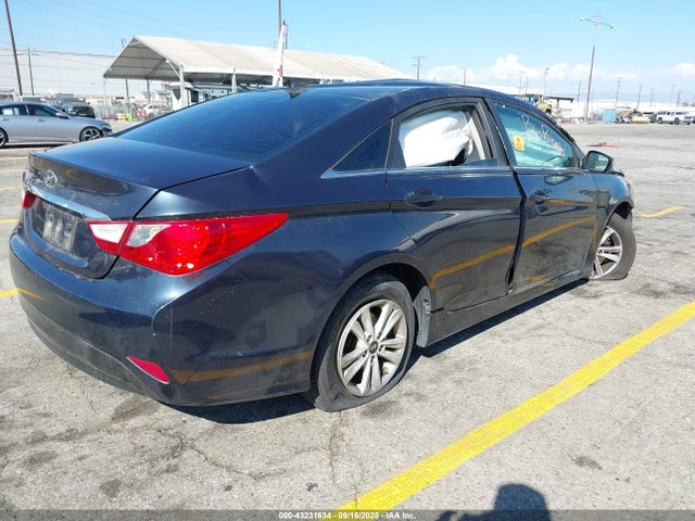 Hyundai gamma 2014 5NPEB4AC7EH895819 Image 4