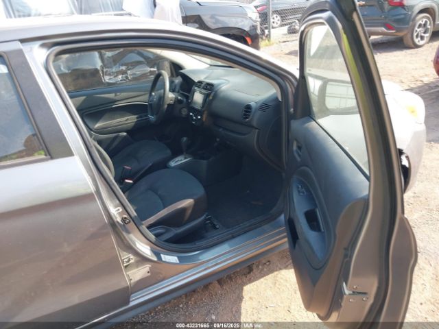 2019 MITSUBISHI MIRAGE G4 ML32F3FJ5KHF16860 Photo 4