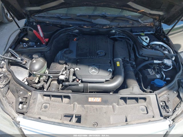 2013 Mercedes-benz C 250 Sport მანქანა იყიდება აუქციონზე, vin: WDDGF4HB3DR248499, აუქციონის ნომერი: 43231694