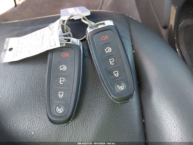 1FMCU0JX8GUC24015 Ford Escape