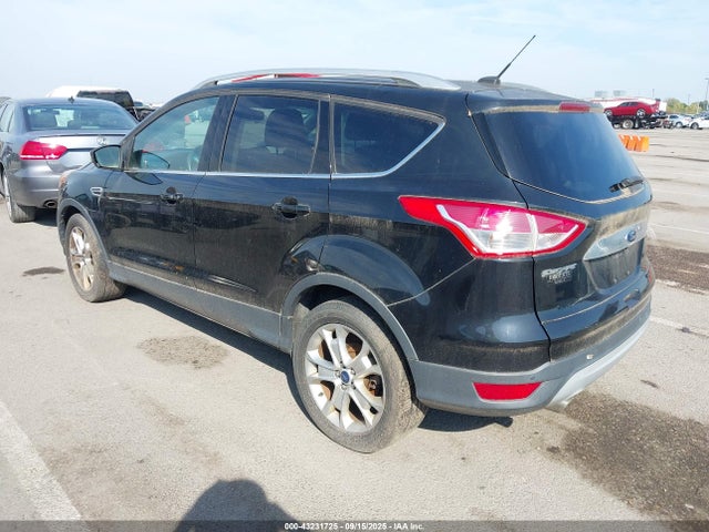 1FMCU0JX8GUC24015 Ford Escape