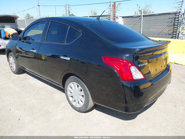 Nissan 2018 2018 3N1CN7AP5JL856484 Image 3