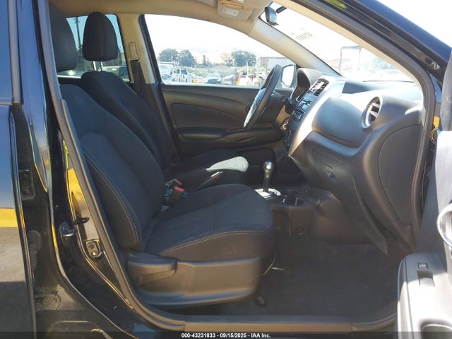 Nissan 2018 2018 3N1CN7AP5JL856484 Image 5