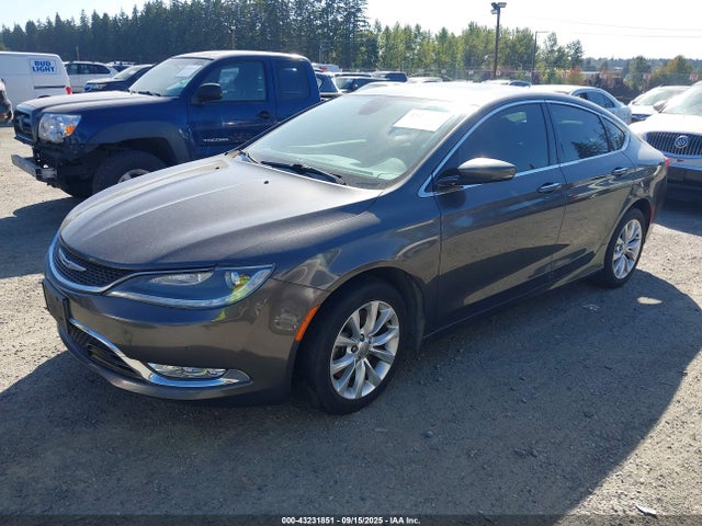 Chrysler 200 2015 1C3CCCCG3FN573327 Image 2