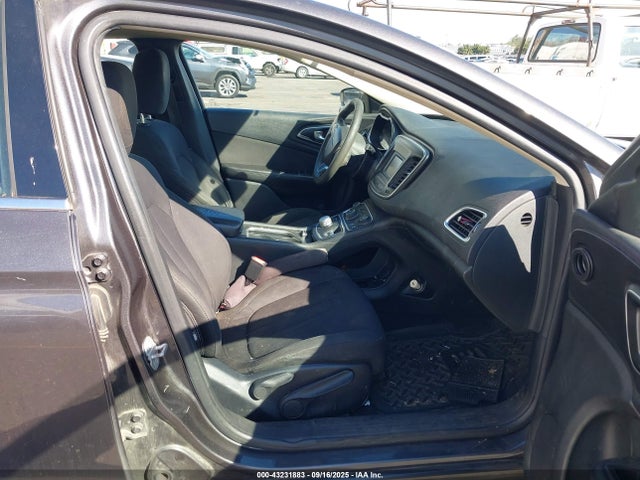 Chrysler 2015 2015 1C3CCCAB6FN649131 Image 5