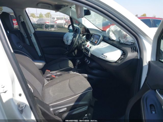 2017 FIAT 500X ZFBCFXAB7HP606549 Photo 4