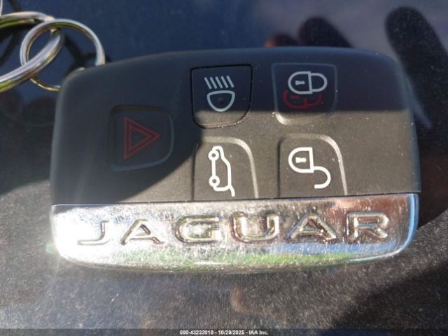 2020 JAGUAR F-PACE SADCJ2FX6LA618730 Photo 10