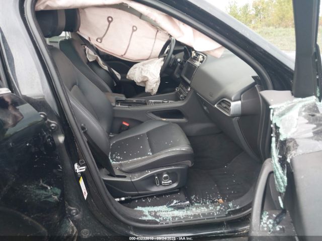 2020 JAGUAR F-PACE SADCJ2FX6LA618730 Photo 4