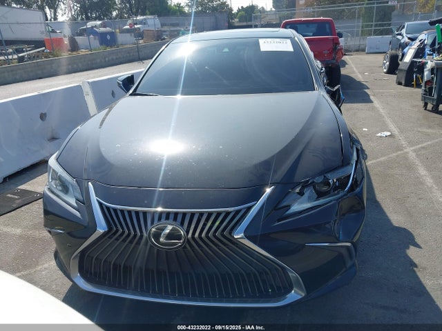 Продажа на аукционе авто 2020 Lexus Es 350, vin: 58ACZ1B13LU080510, номер лота: 43232022