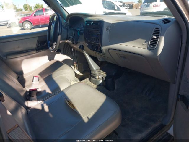 1999 MAZDA B2500 4F4YR12C3XTM37321 Photo 4
