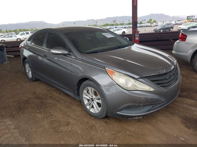 Hyundai gamma 2014 5NPEB4AC0EH931303 Image 1