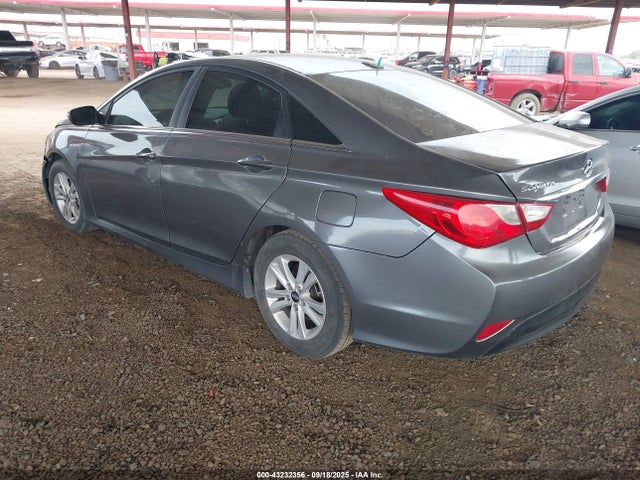 Hyundai gamma 2014 5NPEB4AC0EH931303 Image 3