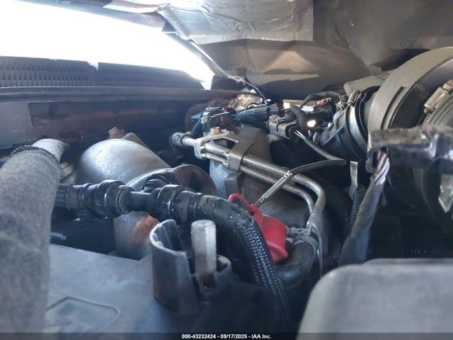 1GT42XEY6HF103872 GMC l5p - direct injection, duramax, gen 5, var 1