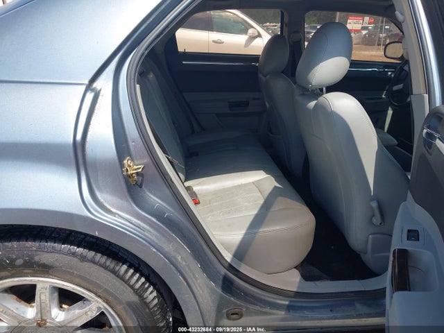 2006 Chrysler 300c მანქანა იყიდება აუქციონზე, vin: 2C3LA63H96H450057, აუქციონის ნომერი: 43232684