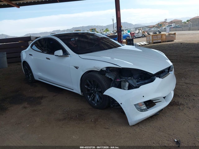 2016 TESLA MODEL S 5YJSA1E20GF137408 Photo 0