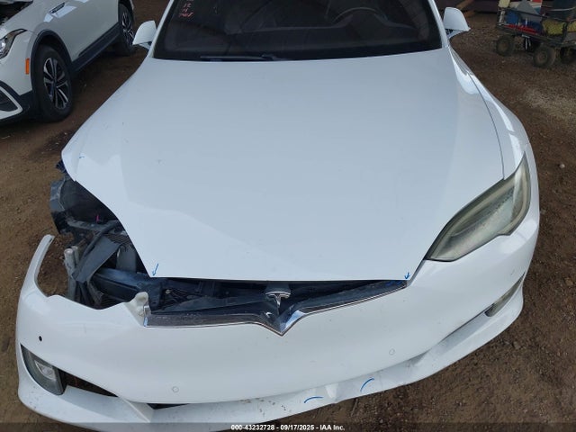 2016 TESLA MODEL S 5YJSA1E20GF137408 Photo 9