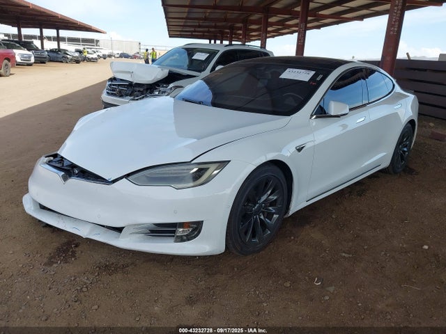 2016 TESLA MODEL S 5YJSA1E20GF137408 Photo 1