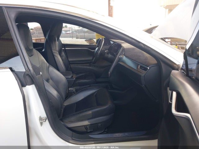 2016 TESLA MODEL S 5YJSA1E20GF137408 Photo 4