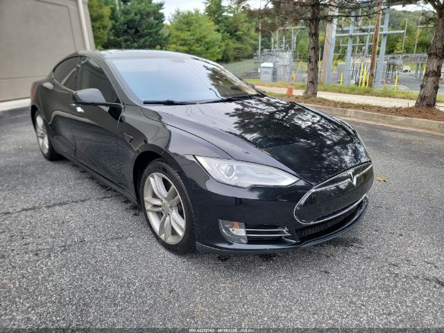 2013 TESLA MODEL S 5YJSA1CG0DFP15808 Photo 0