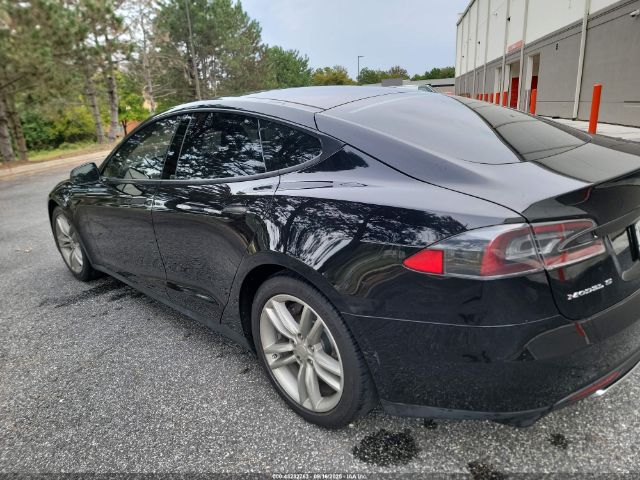 2013 TESLA MODEL S 5YJSA1CG0DFP15808 Photo 2
