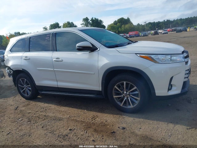 5TDJZRFH0KS592849 Toyota Highlander Xle