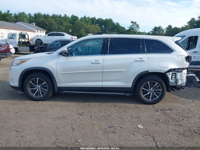 5TDJZRFH0KS592849 Toyota Highlander Xle