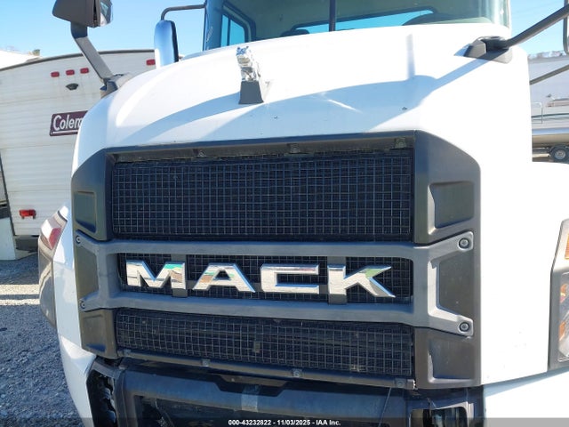 Mack Mp8 2021 1M1AN3GY0MM022307 Image 9