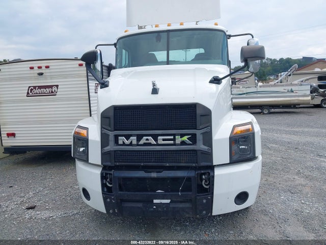 Mack Mp8 2021 1M1AN3GY0MM022307 Image 12