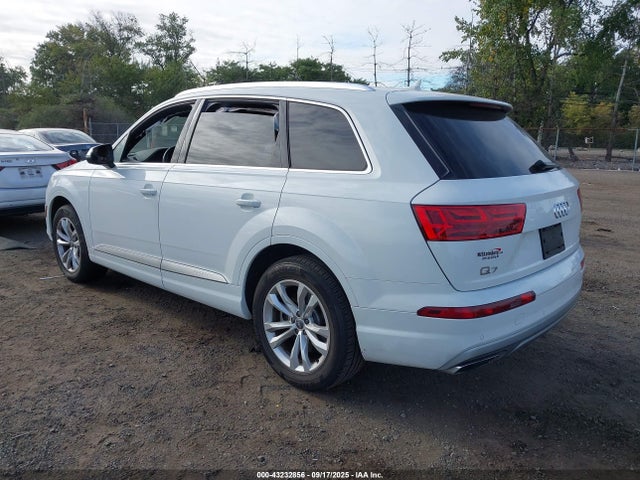 2017 AUDI Q7 WA1AHAF78HD039800 Photo 2