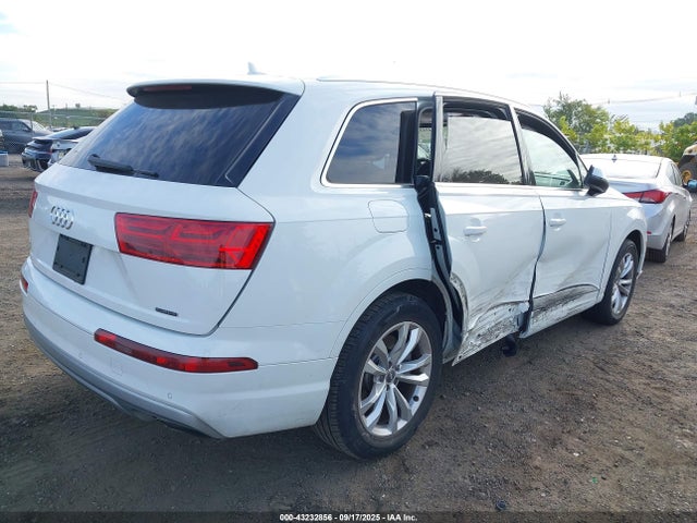 2017 AUDI Q7 WA1AHAF78HD039800 Photo 3