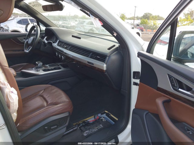 2017 AUDI Q7 WA1AHAF78HD039800 Photo 4