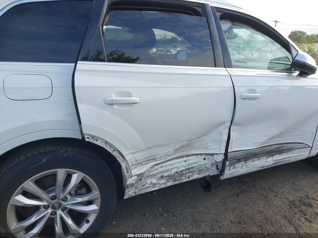 2017 AUDI Q7 WA1AHAF78HD039800 Photo 5