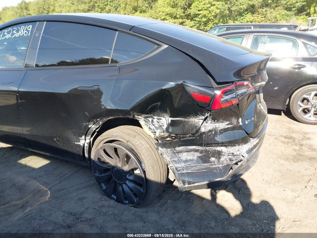 2023 TESLA MODEL Y 7SAYGDEE9PF880253 Photo 5