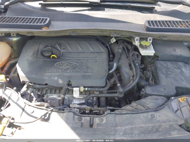Продажа на аукционе авто 2017 Ford Escape Se, vin: 1FMCU0GDXHUC04427, номер лота: 43232901